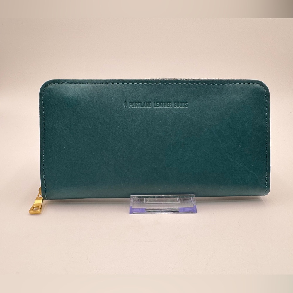 Portland Leather Harbor Zip-Around Leather Wallet - Picture 2 of 6